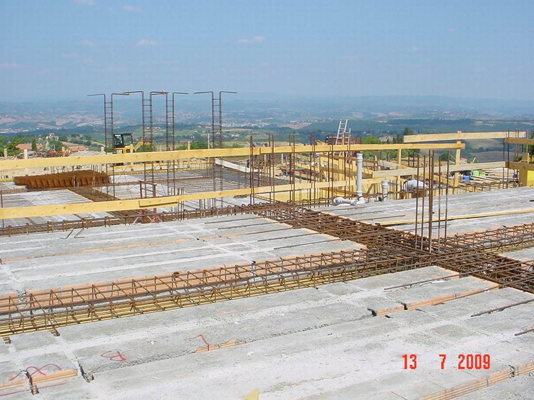 Solaio in cemento armato con vista panoramica
