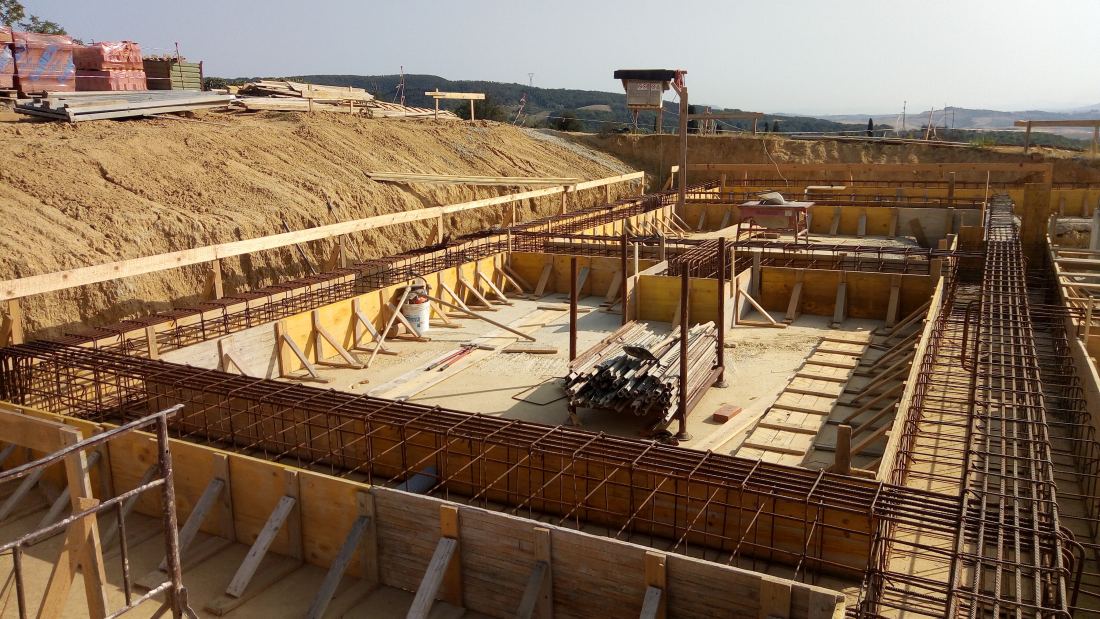 Fondazioni e armature in cantiere