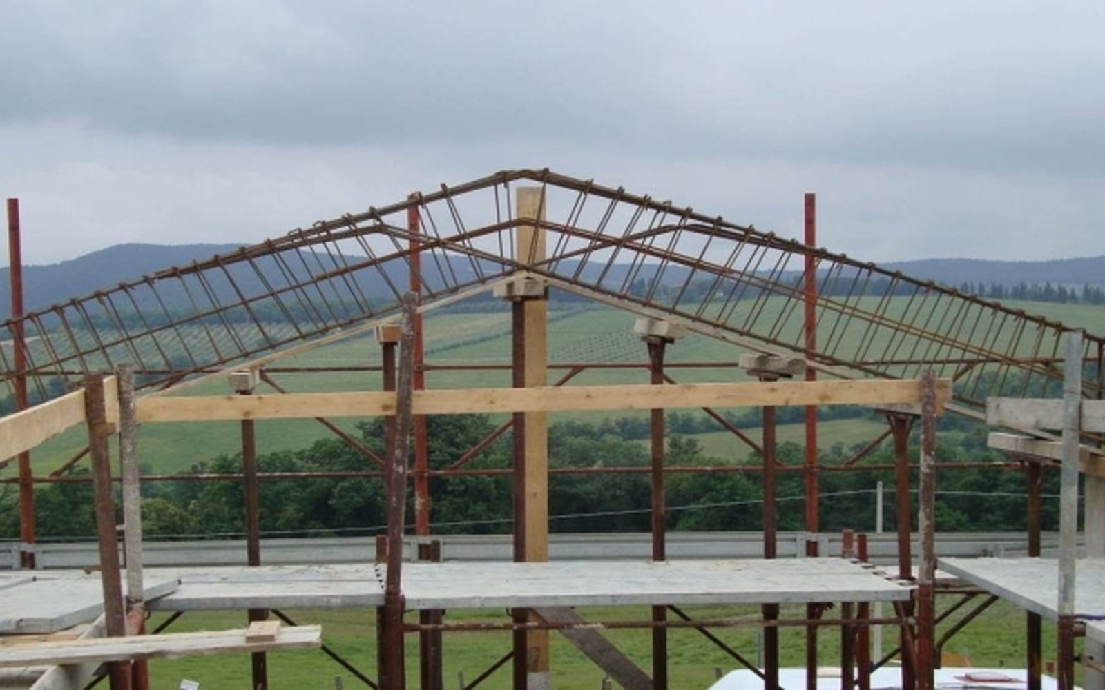 Carpenteria di copertura in cantiere